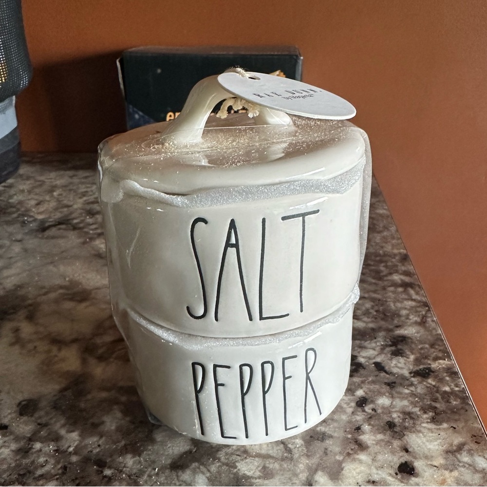 Rae Dunn salt and pepper dish